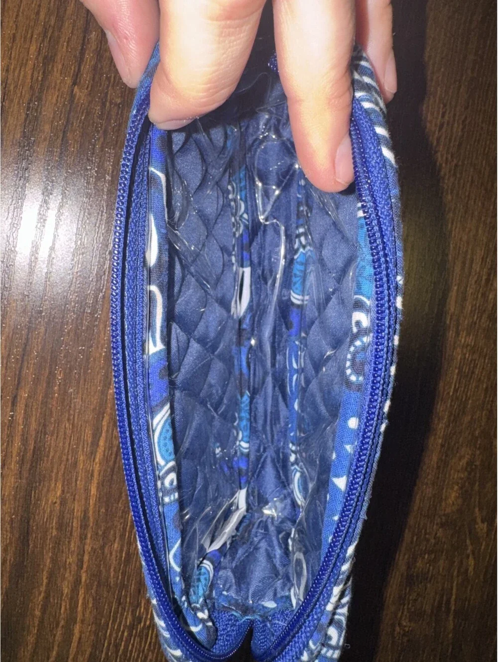 EUC Beautiful Vera Bradley Blue Floral Paisley Plastic Lined Small Makeup Bag